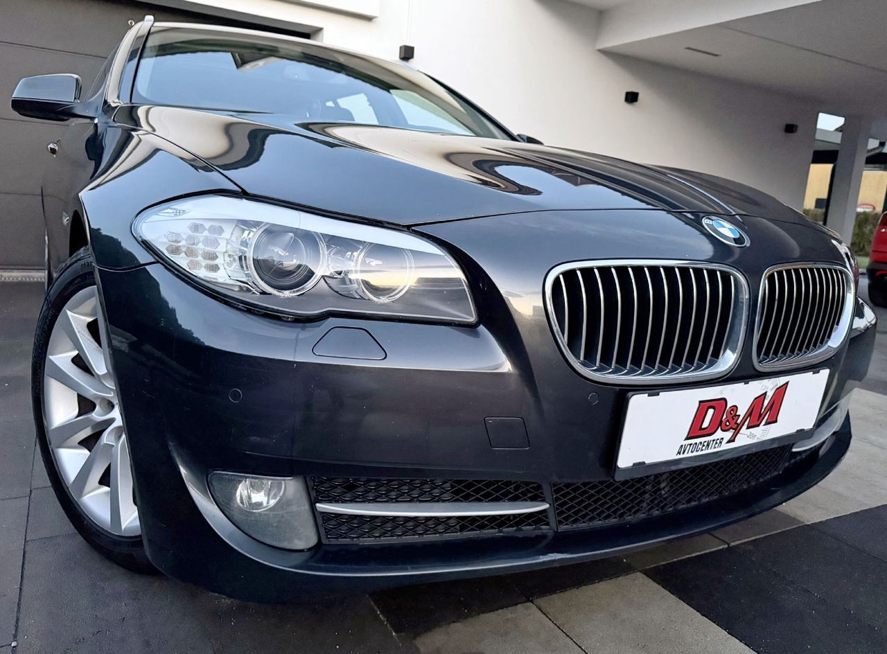 Zunanja slika - BMW Serija 5 - Touring: 520D AVT|PANORAMA|MEMORY|VELIKA NAVI|BIXENON|17 - 2