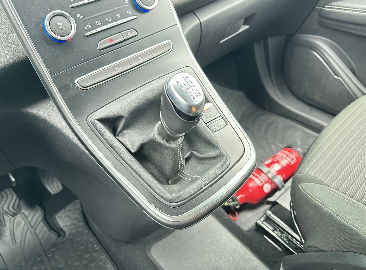 Zunanja slika - Renault Scénic - Grand Scenic Grand  TCe 1.3 140 Techno - 17