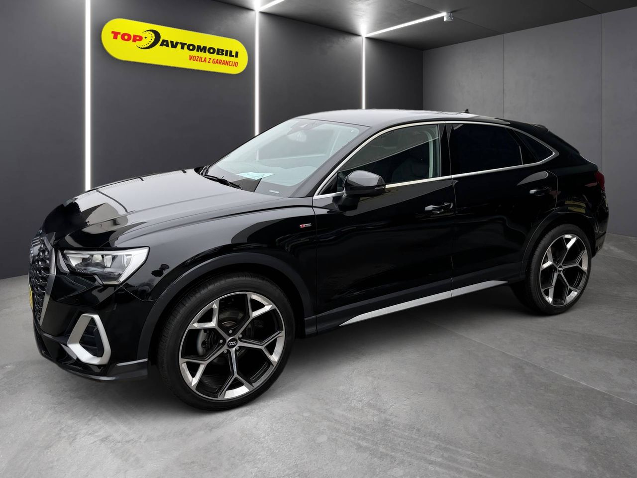 Zunanja slika - Audi Q3 - 35 TFSI S Line LED KAM RADAR NAVI PDC GRETJE SED.. - 14