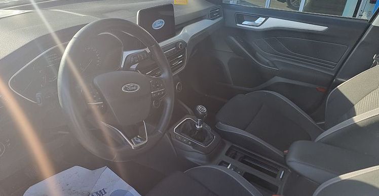 Zunanja slika - Ford Focus - 1.0 EcoBoost mHEV 92 kW Connected - 8