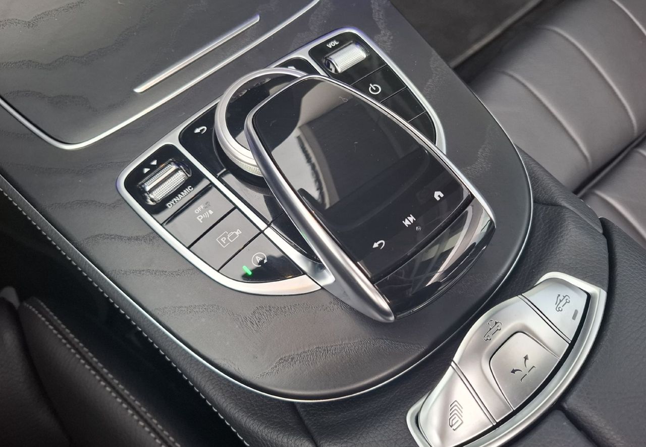 Zunanja slika - Mercedes-Benz E-Razred - E200 AMG LINE AVTOMATIK-BURMESTER HI-FI-KOT NOV - 12