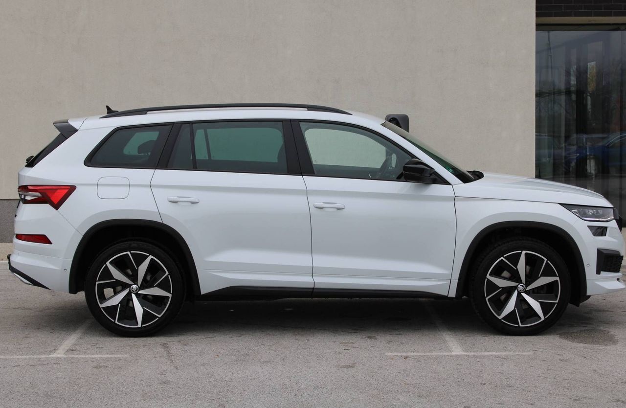 Zunanja slika - Škoda Kodiaq - Sportline 2.0TSI 4X4 DSG WEBAST KAM360 DCC CANTO - 7