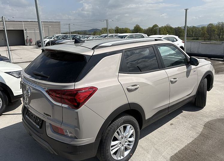 Zunanja slika - KG Mobility Korando - 1.5 T-GDI ISG Smart - 3