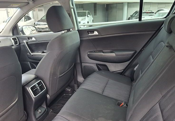 Zunanja slika - KIA Sportage - 1.6 GDi LX Edition ISG 1. LASTNIK SLO. POREKLO - 8