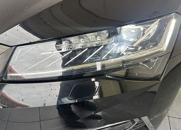 Zunanja slika - Škoda Superb - 1.4 TSI HEV Style DSG.NEMŠKA+4ALU.KAMERA.LED.NAVI - 5