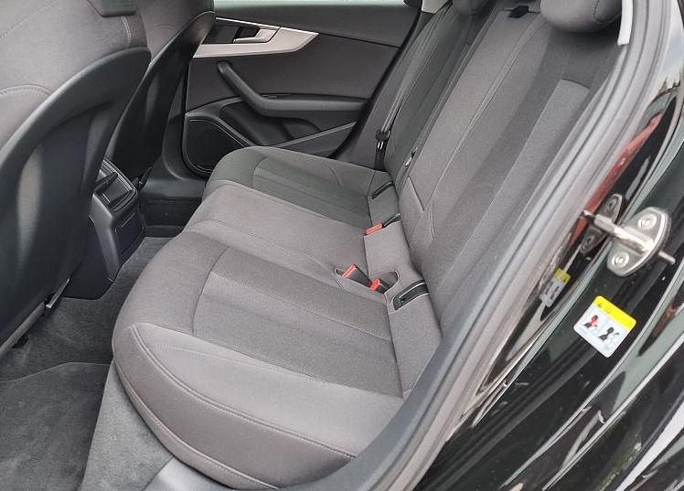 Zunanja slika - Audi A4 - Avant 2.0 TDI S tronic S-line - 12