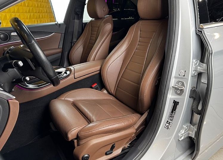 Zunanja slika - Mercedes-Benz E-Razred - E220d AMG LINE-ZRAČNO-SIBEDAH-HLAJENJE-KAMERA... - 17