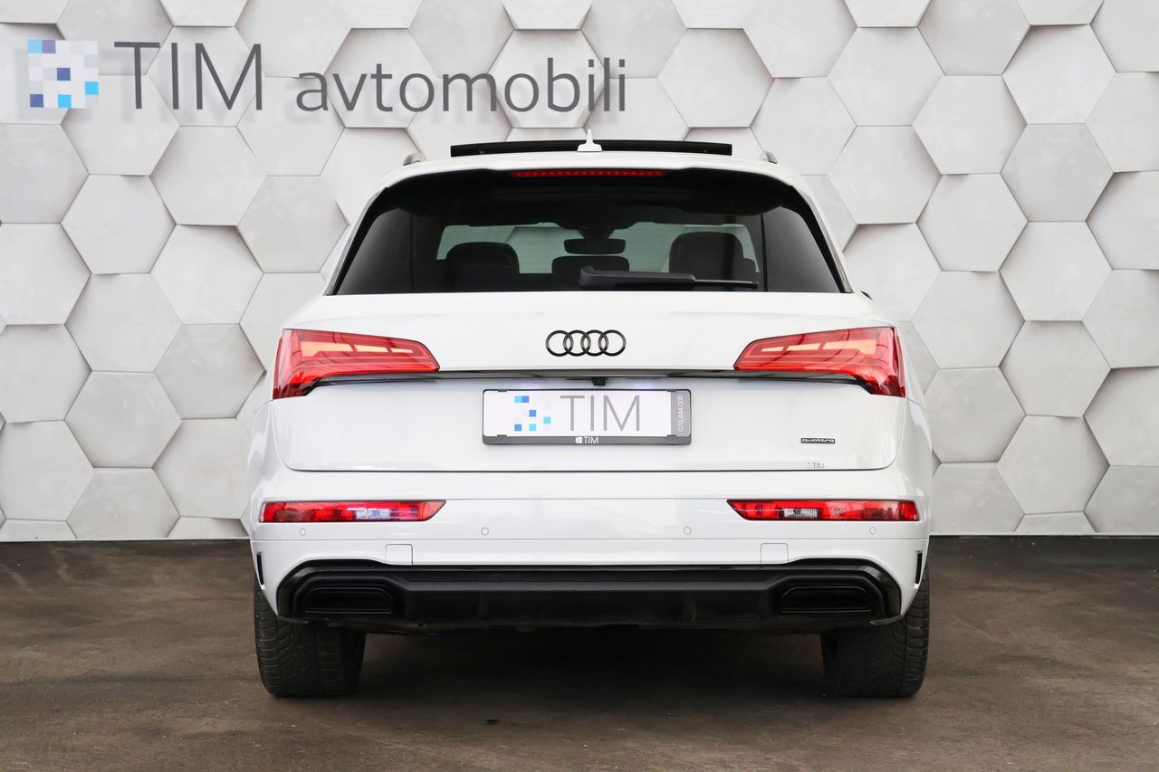 Zunanja slika - Audi Q5 - 40TDI Quattro S-Tronic S-Line EDITION One 204KM - 6