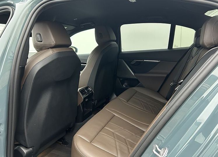 Zunanja slika - BMW Serija 5 - : 520i-M-OPTIK-VIRTUAL-NAVI-KAMERA-ALU19 - 10