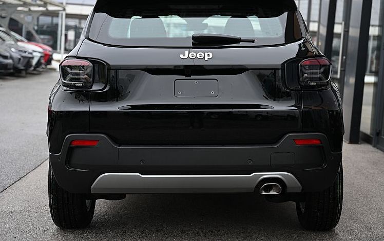 Zunanja slika - Jeep Avenger - 1.2 GSE 100 Altitude - 5