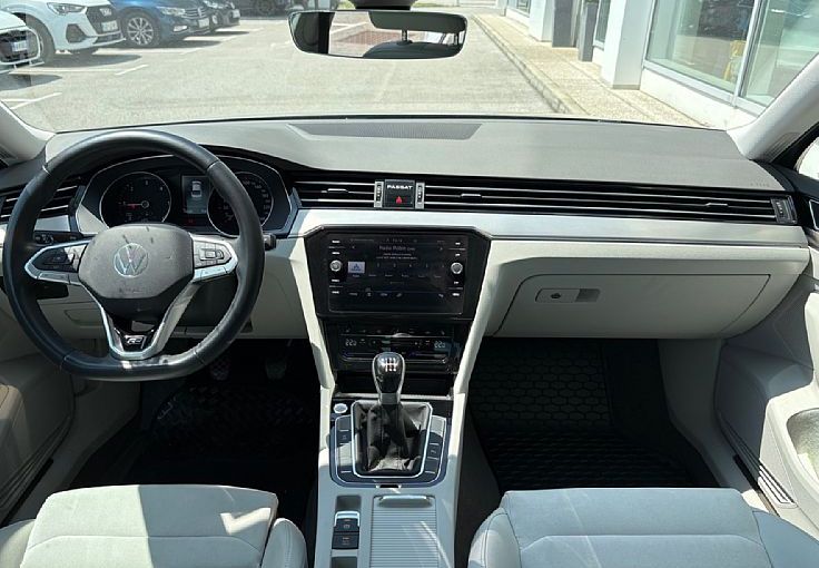 Zunanja slika - VW Passat - 2.0 TDI R-Line 110kW - ODLIČEN - SLOVENSKI - 8