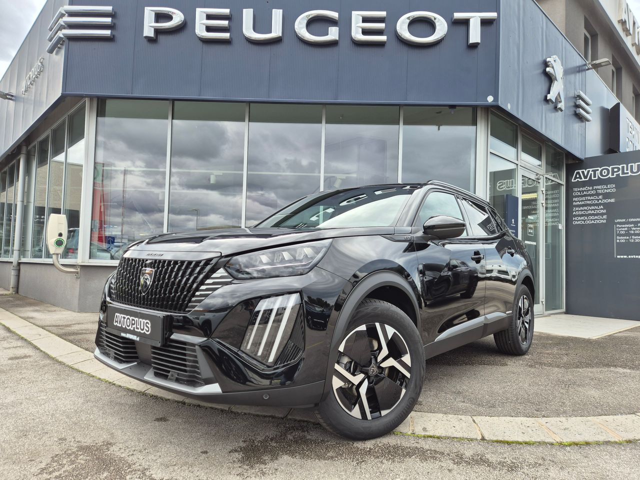 Zunanja slika - Peugeot 2008 - GT HIBRID 145 - 1