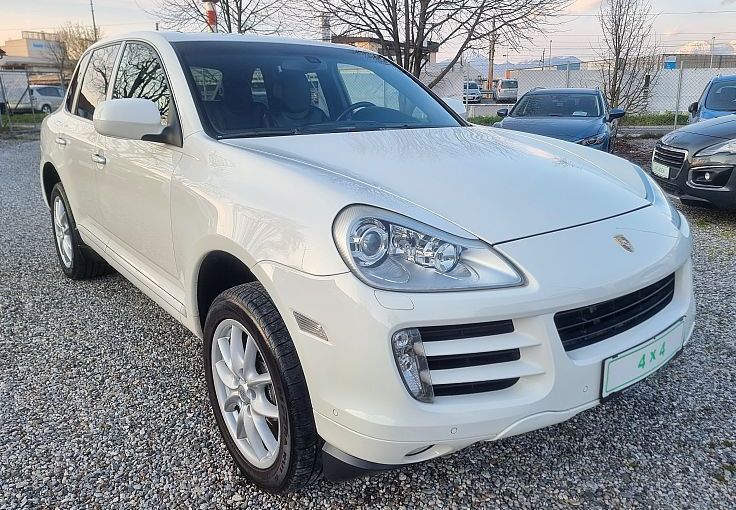 Zunanja slika - Porsche Cayenne - 3.0 TD 4X4 Tiptronic - HITRI KREDIT BREZ POLOGA - 6