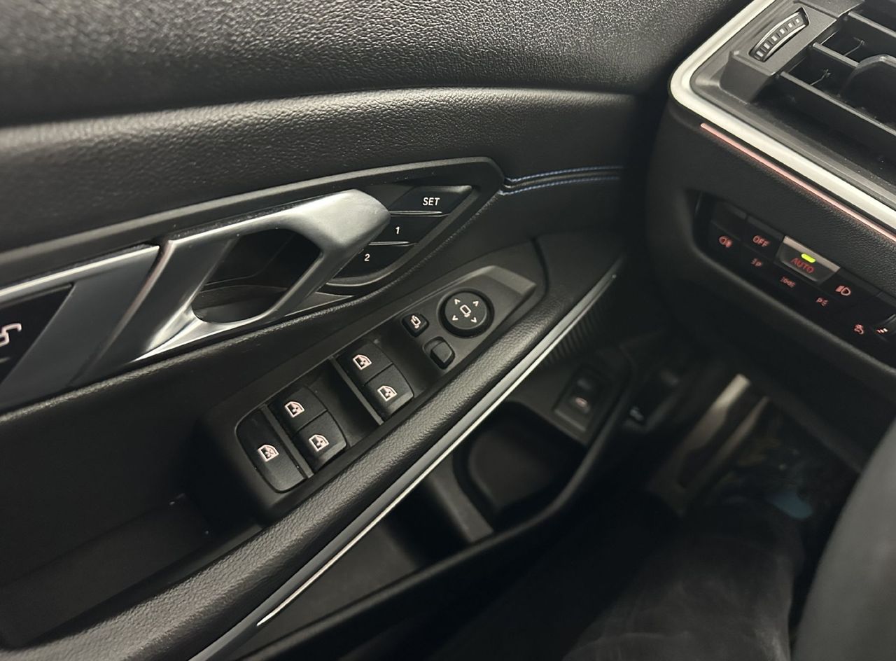 Zunanja slika - BMW Serija 3 - Touring: 330d Avt. M paket.KAMERA.USNJE.LED.SAMO 68.000 - 14