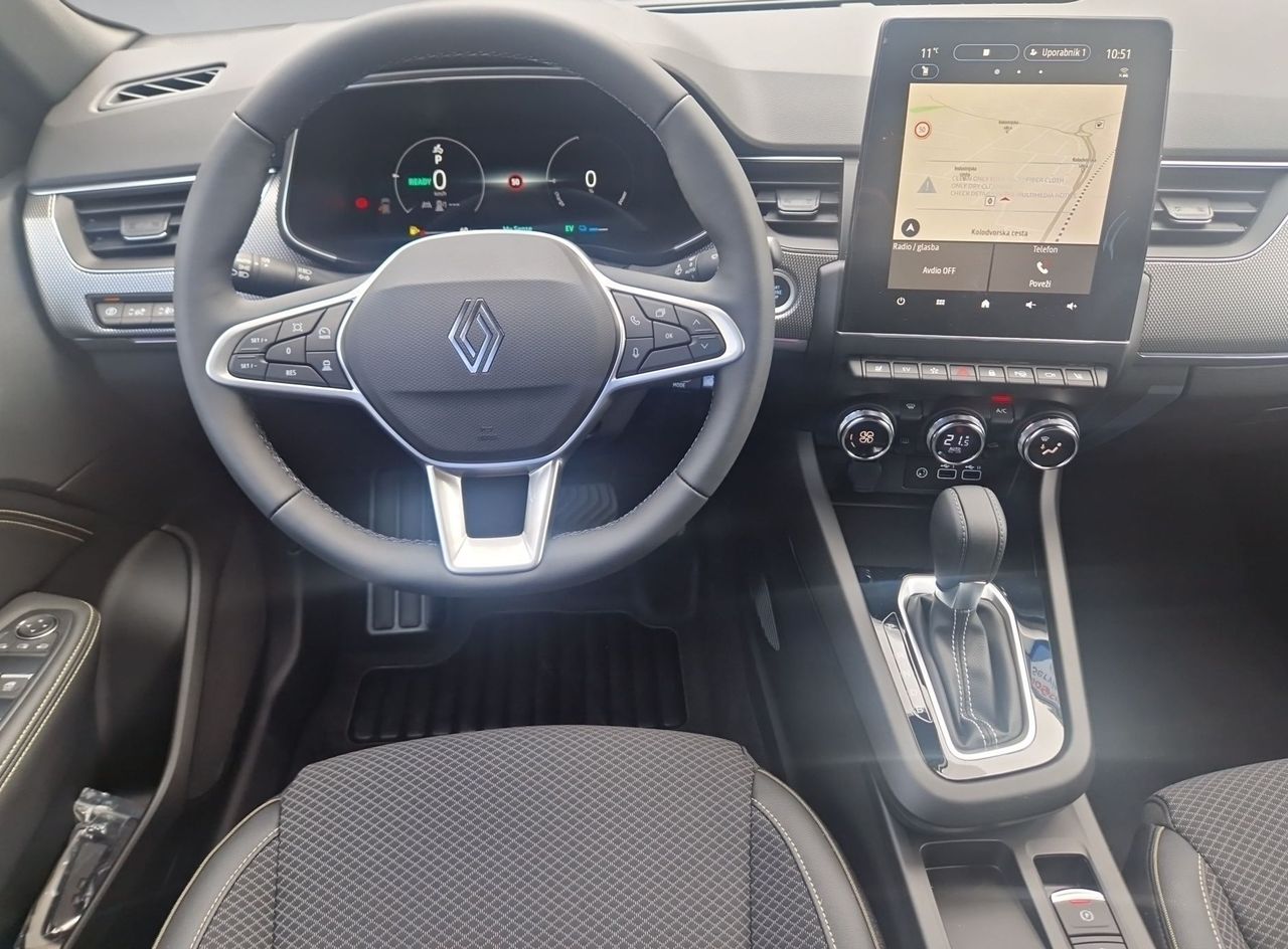 Zunanja slika - Renault Mégane Conquest - Megane Conquest 1.6 E-TECH HEV 145 TECHNO + PAKET WINTER IN PARK. - 11