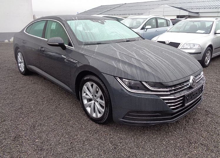 Zunanja slika - VW Arteon - 2.0 TDI AUTOMATIC - SAMO 102.000km - VLEČNA KLJUKA - 2