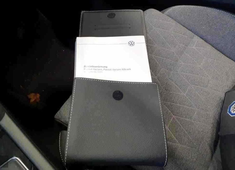 Zunanja slika - VW Passat - Variant 1.5 TSI avt. 110kW.NEMŠKI+4GUME.KAMERA.LED.NAVI - 11