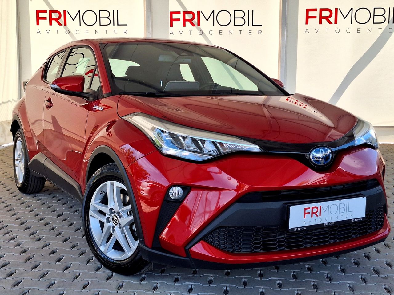 Zunanja slika - Toyota C-HR - 1.8 C-ENTER Smart •VLEČNA KLJUKA• - 2