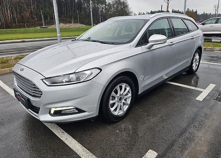 Zunanja slika - Ford Mondeo - 2.0 TDCi 110 kW Powershift Titanium |NAVI|PDC|ALU - 1