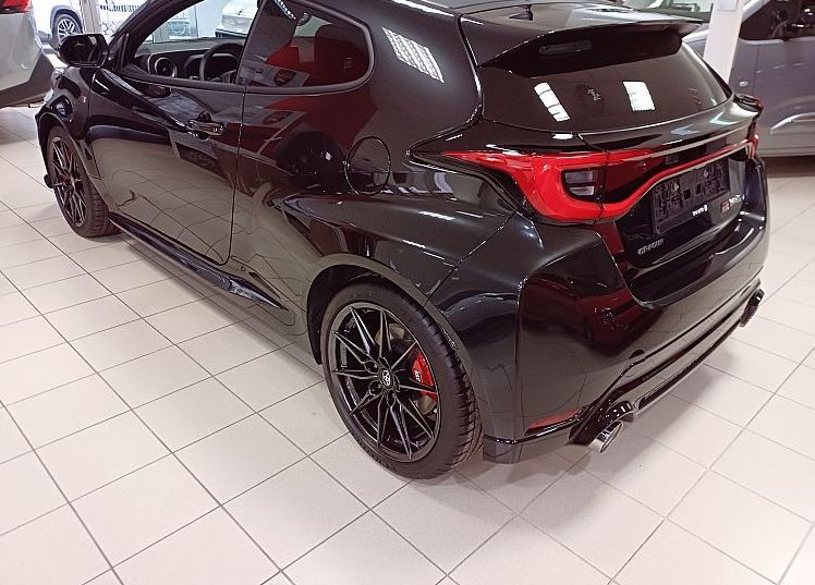 Zunanja slika - Toyota GR Yaris - 1.6L Turbo AT 8 Race JBL - 2