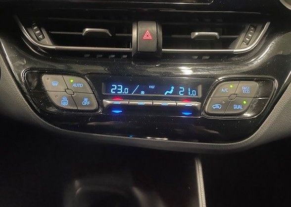 Zunanja slika - Toyota C-HR - C-enter 1.8 VVT-i hibrid CVT NAVI. KAMERA.TEM - 10