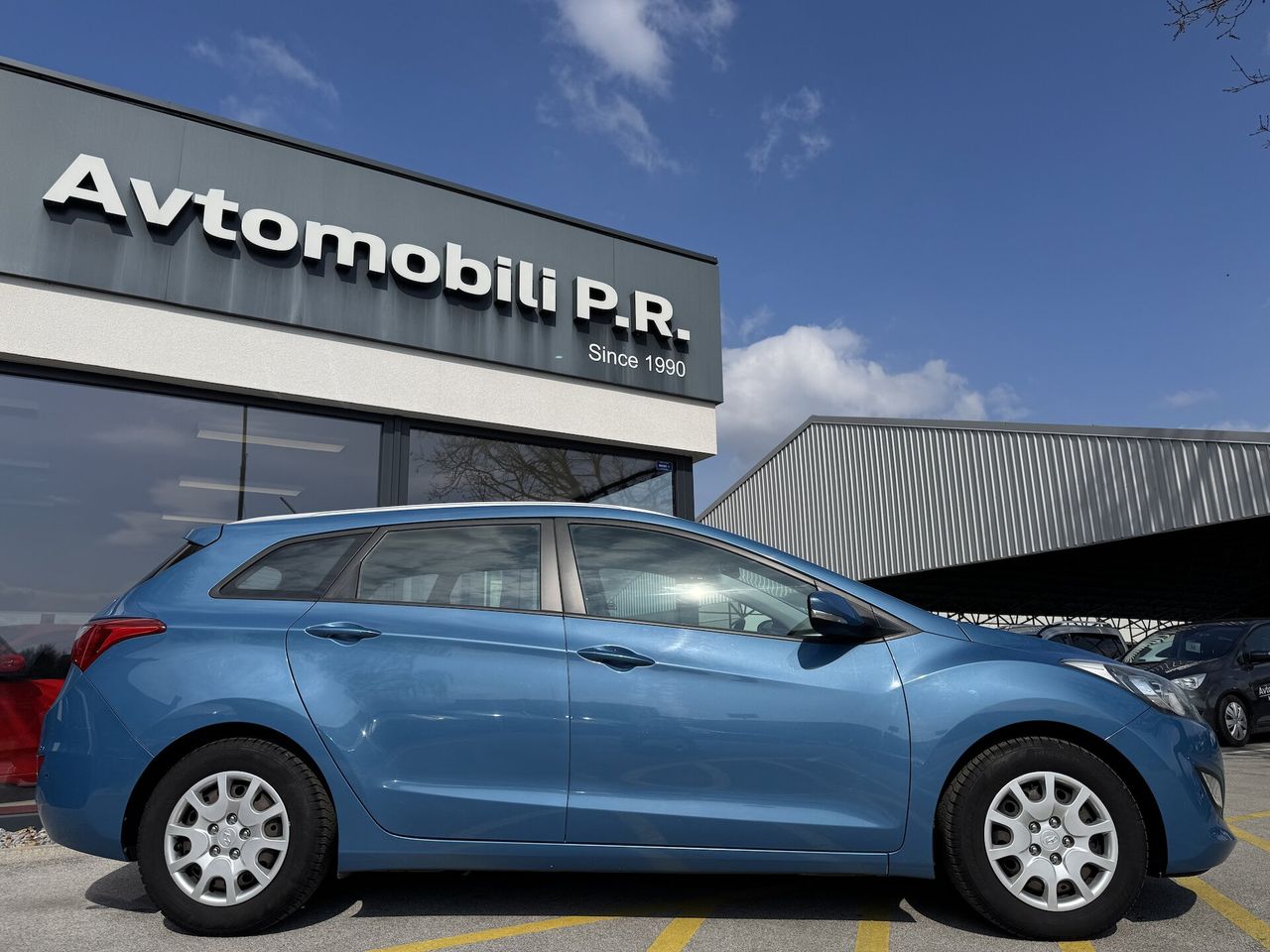 Zunanja slika - Hyundai i30 Wagon - 1.4 CVVT STYLE 1.LASTNICA SLO NAKUP NA OBROKE - 6