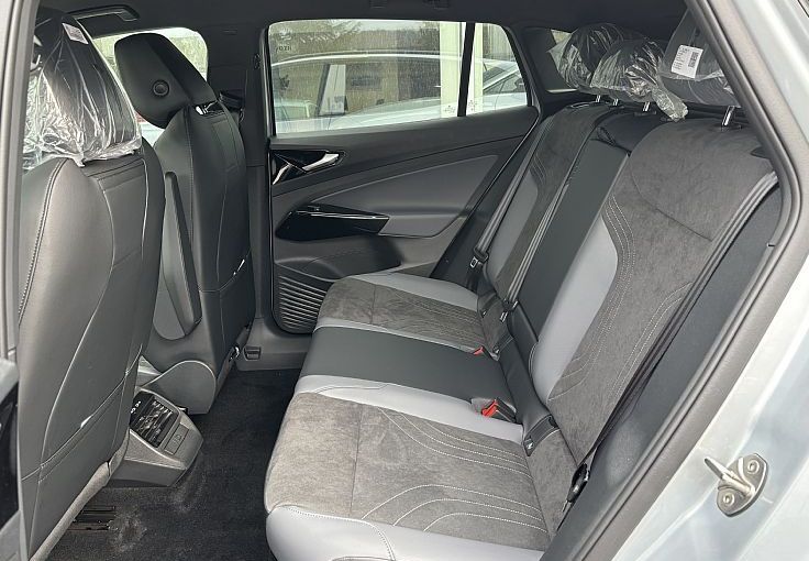 Zunanja slika - VW ID.4 - Pure Limited  motor 125 kW bat. 52 kWh - 11