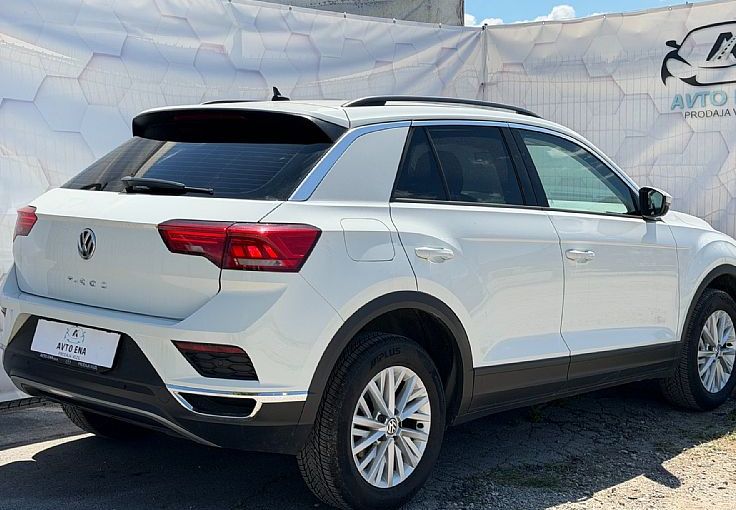 Zunanja slika - VW T-Roc - ACC - LANE ASS. - GRETJE SED. - 3