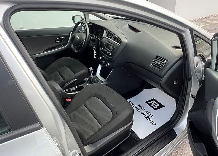 Zunanja slika - KIA Ceed - SW 1.4 CVVT+SLO+LED+PDC... - 15