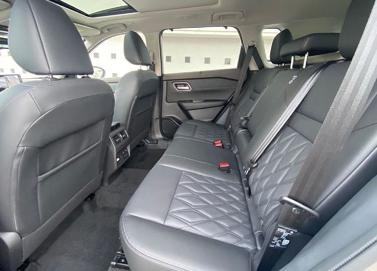 Zunanja slika - Nissan X-Trail - 1.5  HYBRID 4WD 213 TEKNA PLUS 8 let jamstva - 7