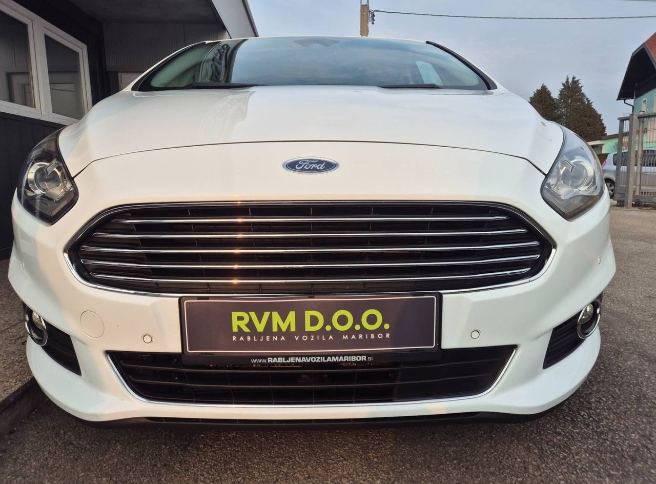 Zunanja slika - Ford S-MAX - TITANIUM°SLO°AUT°NAVI°KAMERA°AVT.KLIMA°PDC°TOUCH°. - 6