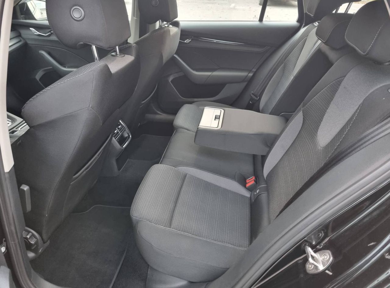 Zunanja slika - Škoda Octavia - 2.0 TDI Executive Dsg-Virtual-Led-ACC-LineAss... - 11