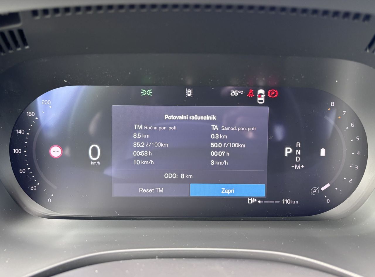 Zunanja slika - Volvo XC60 - B5P  Core AT AWD 3 leta garancije + 3 servisi - 11