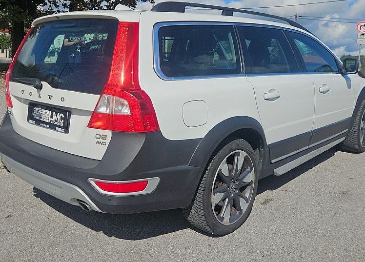 Zunanja slika - Volvo XC70 - D5 AWD 205ks °AUTOMATIC° °19-COL° USNJE - 5