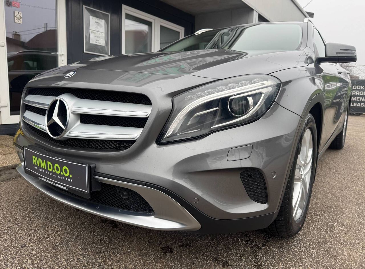Zunanja slika - Mercedes-Benz GLA-Razred - STYLE°1.LAST°SLO°LED°DIG.KLIMA°PARK.SEN°96.000 KM - 2