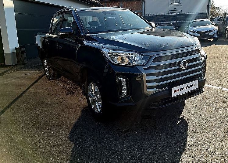 Zunanja slika - KG Mobility Musso - 2.2  Grand 2.2 XDi Venture + 4WD M T - 2