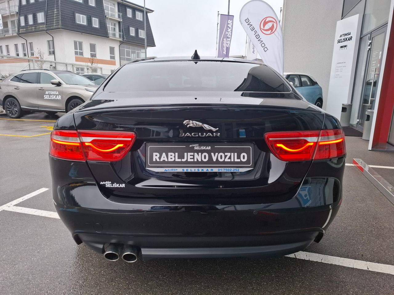 Zunanja slika - Jaguar XE - R-Sport 2.0 180 AVTOMATIK + SERVISNA ZGODOVINA - 16