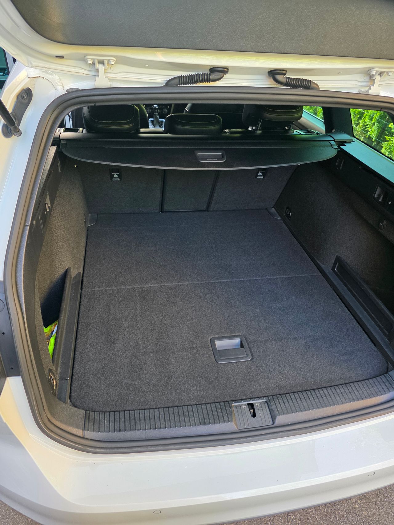 Notranja slika - VW Passat - Variant 2,0 TDI BMT Highline - 6