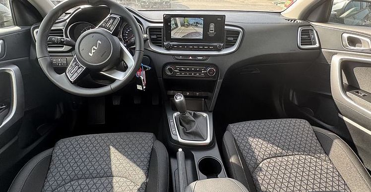 Zunanja slika - KIA Ceed - SW 1.5 T-GDi LX Champion+ MT - 9