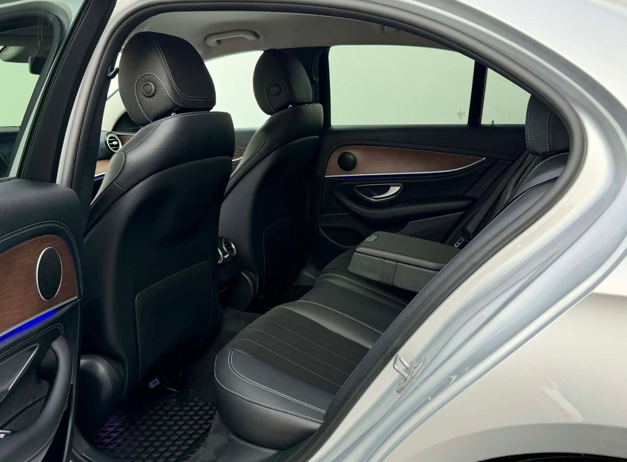 Zunanja slika - Mercedes-Benz E-Razred - 220CDI-61.000km-VIRTUAL-MULTIEBAM-LIZING ZA TUJC.. - 10
