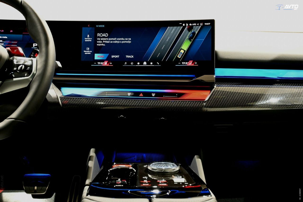 Notranja slika - BMW Serija 5 - BMW M5 AUT. - 19
