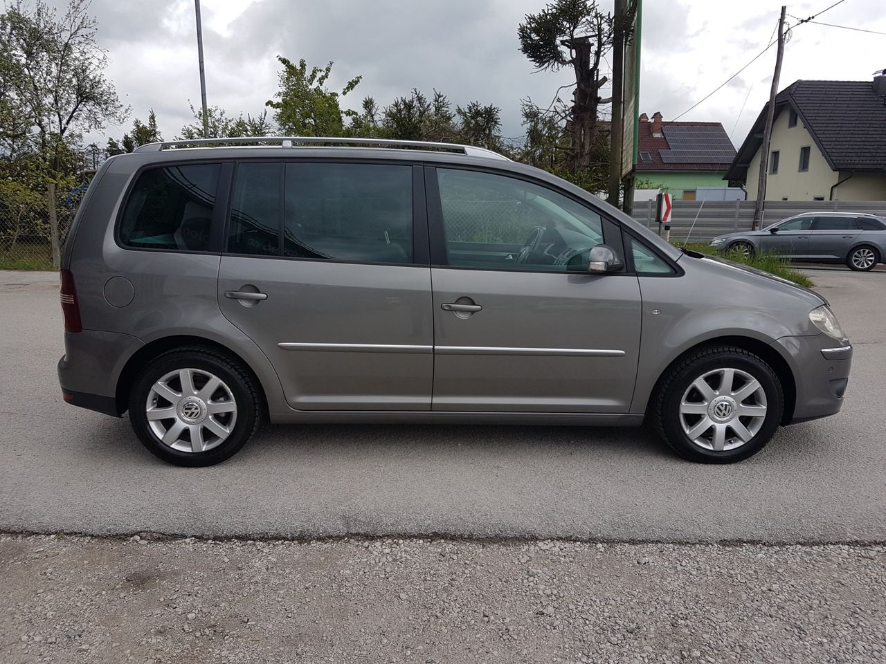 Zunanja slika - VW Touran - 1,9 TDI Highline - 4