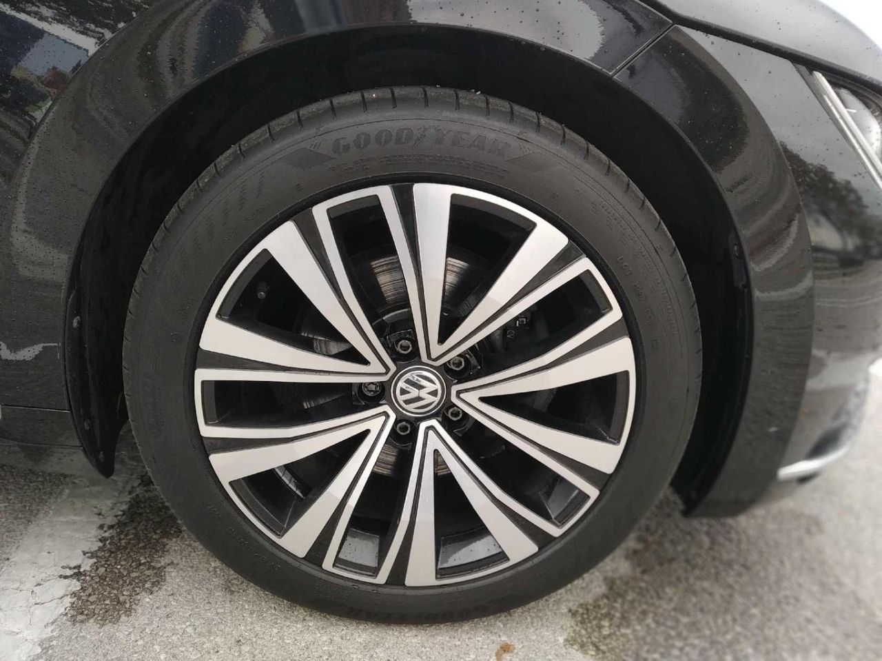 Notranja slika - VW Arteon - 2,0 TDI BMT Elegance DSG - 23