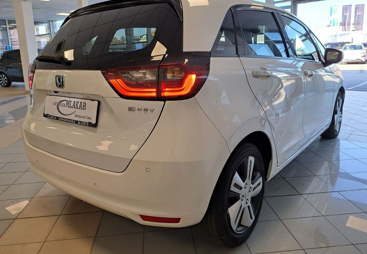 Zunanja slika - Honda Jazz - 1.5 i-MMD Hibrid Executive-1.LASTNIK-SLO- - 4