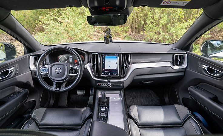 Zunanja slika - Volvo XC60 - T8 AWD Rech. Twin Eng. R-Design - 360 - Panorama - 9