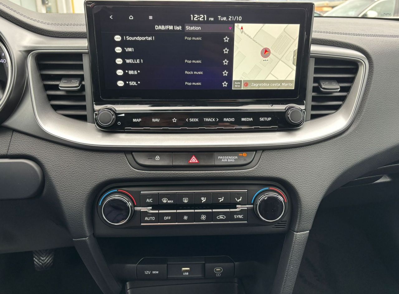 Zunanja slika - KIA Ceed - SW 1.5 T-GDi LX Champion+ ISG. M T 103 kW - 15