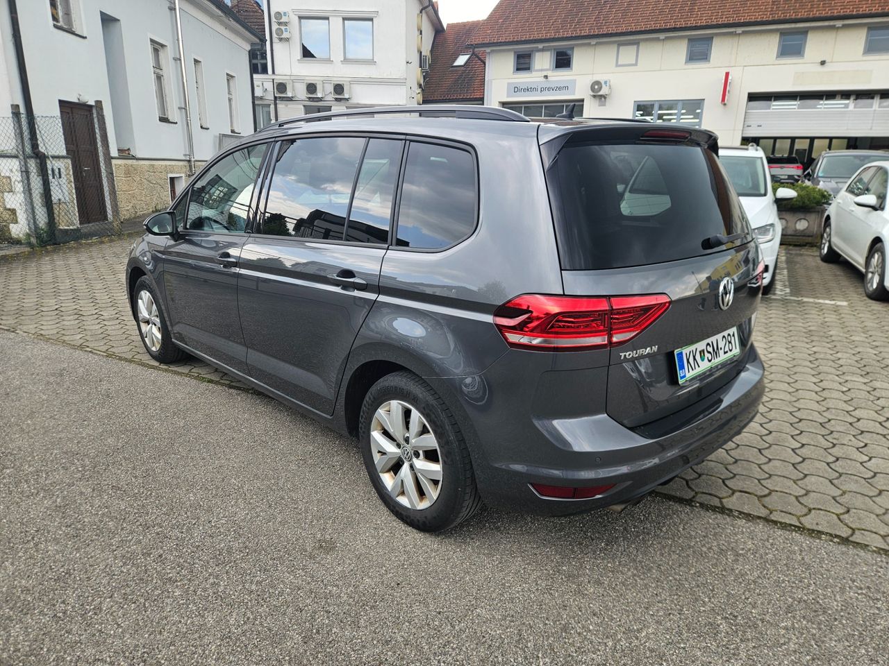 Zunanja slika - VW Touran - 2.0 TDI Comfortline DSG - 3