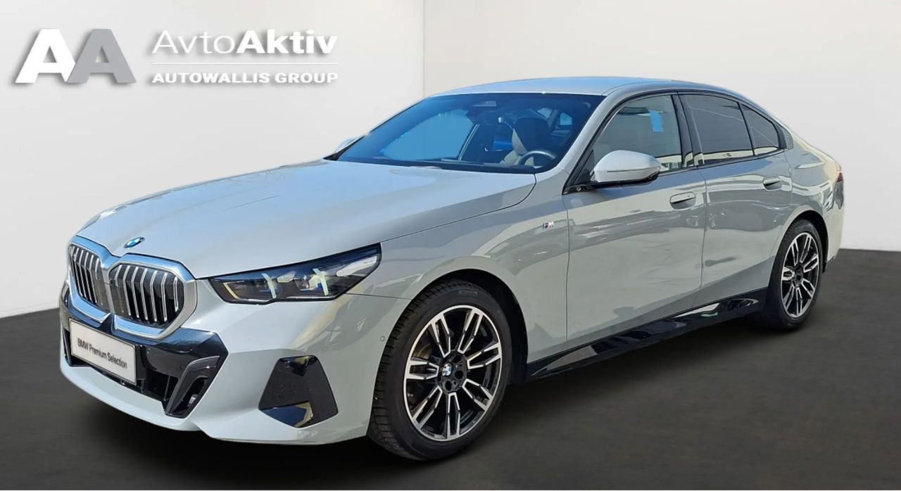 Zunanja slika - BMW Serija 5 - : 520i  AT  M-Sport. iconic glow. HUD. adaptive LED - 1