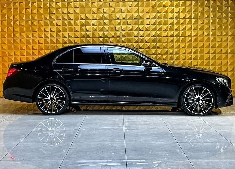 Zunanja slika - Mercedes-Benz E-Razred - AMG E220d LED-NAVI.-KAMERA-F1-TEMP. - 37