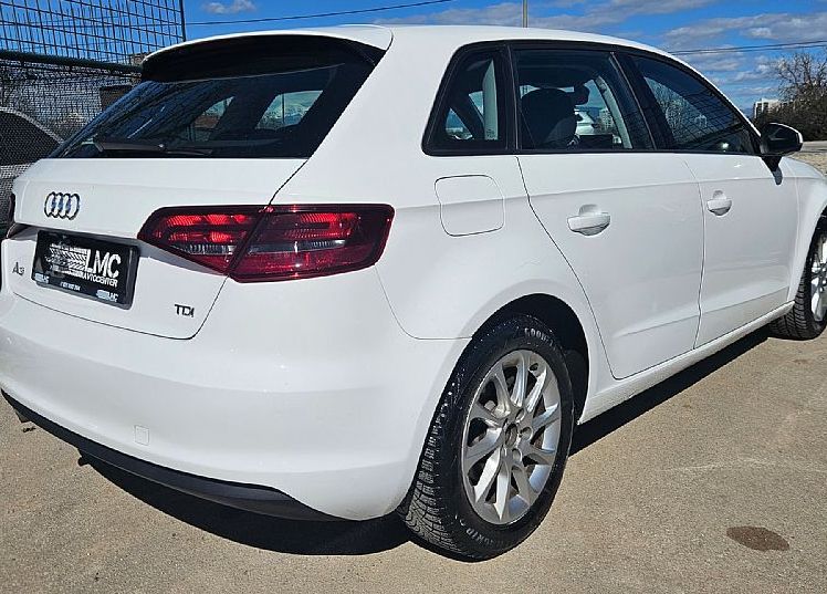 Zunanja slika - Audi A3 - 1.6 TDI 110ks °alu 16-COL° °TEMPOMAT - 5